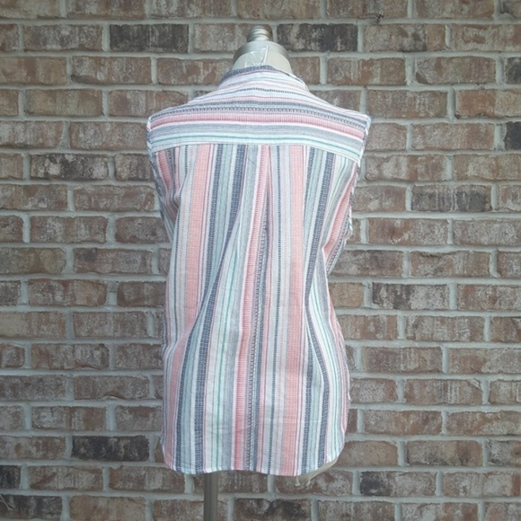 NWT Max Studio Button-Down Sleeveless Print Shirt - Picture 3 of 6